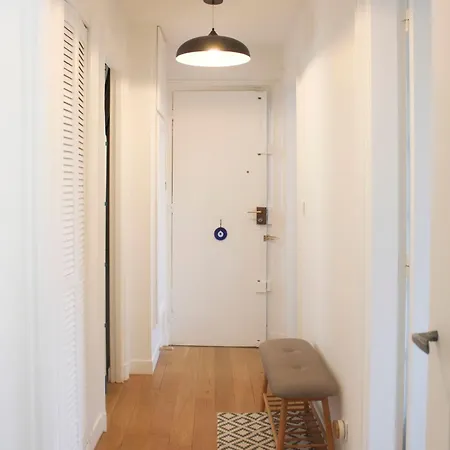 Spacious T4 In Ideal For Families Apartment *