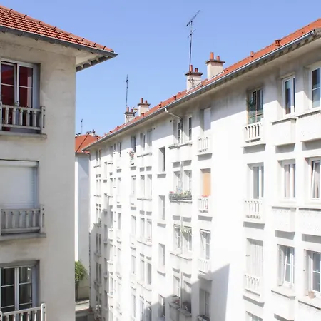 Spacious T4 In Ideal For Families Asnieres-sur-Seine